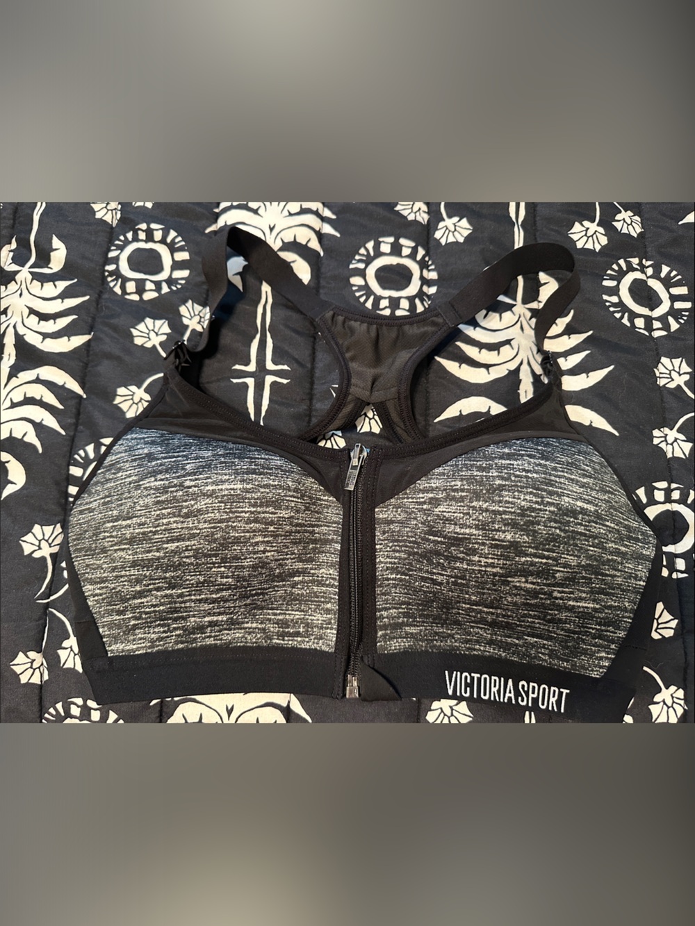 Women's Black/Gray Front-Zip Support Sports Bra
